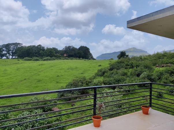 Royal Meadows - Igatpuri Bungalow B Exterior photo